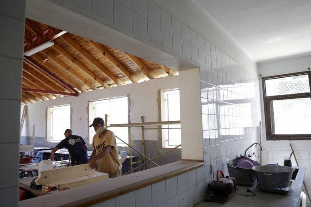 El Municipio Brown multiplica las obras en escuelas antes del inicio del ciclo lectivo 2022