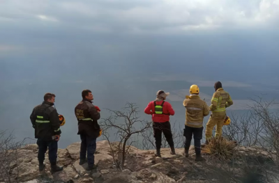 Bendición en forma de lluvia: confirmaron la extinción del incendio del cerro Ancasti