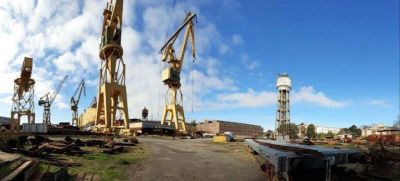 Quieren que Astillero Río Santiago reconstruya la flota del Delta