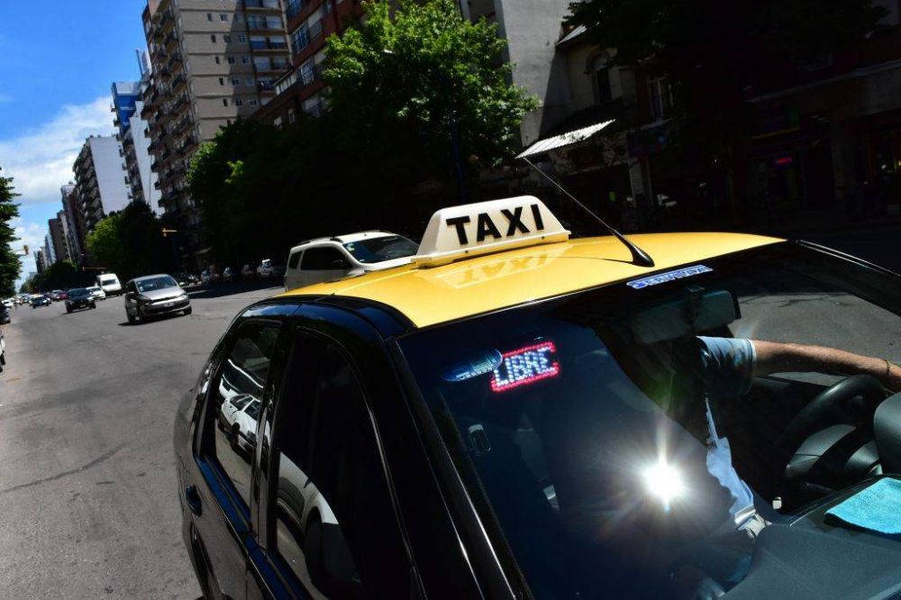 Impulsan la regularizacin de choferes de taxis