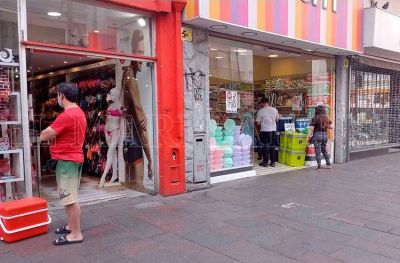 Comerciantes preocupados ante la falta de cobertura de las ART para trabajadores con Covid