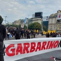 Este lunes los trabajadores de Garbarino realizarán un corte en el Puente Pueyrredón para reclamar el pago de sueldos e indemnizaciones