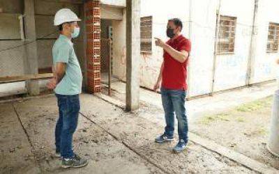 Gray supervis� la obra de ampliaci�n de la Unidad Sanitaria N� 13: