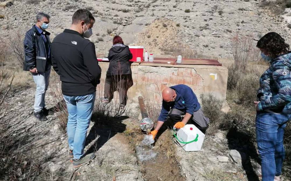 Villarroya de los Pinares podrá contar con la distinción de agua mineral en su manantial de Las Pavías