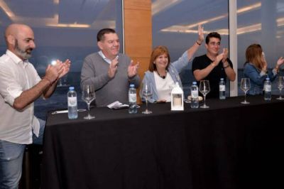Con Montenegro presente, dirigentes del PRO defendieron la extracci�n petrolera offshore