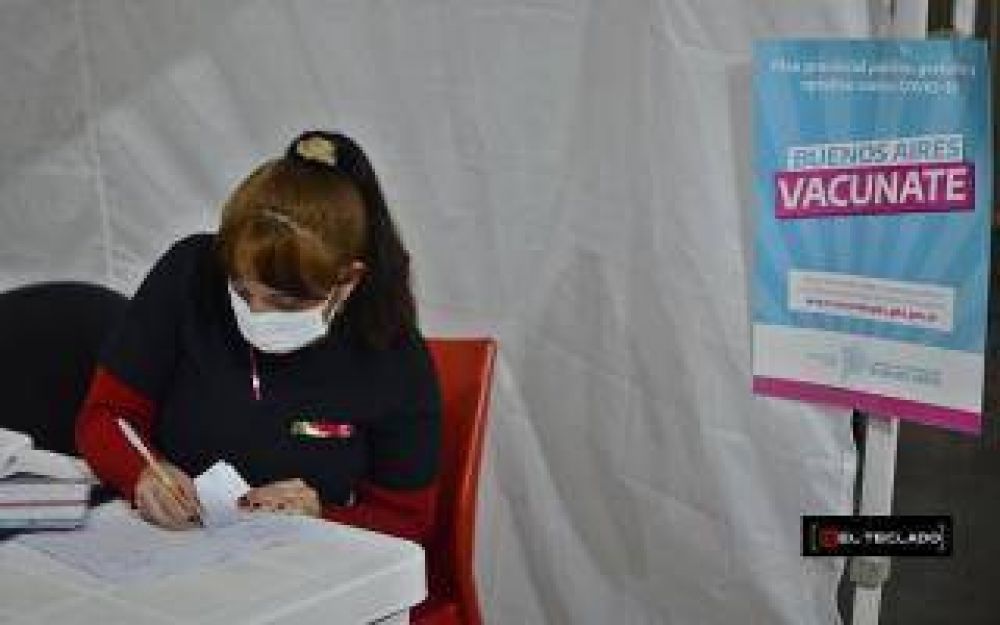 Noche de las vacunas anti Covid: Direcciones de las postas en 88 municipios bonaerenses