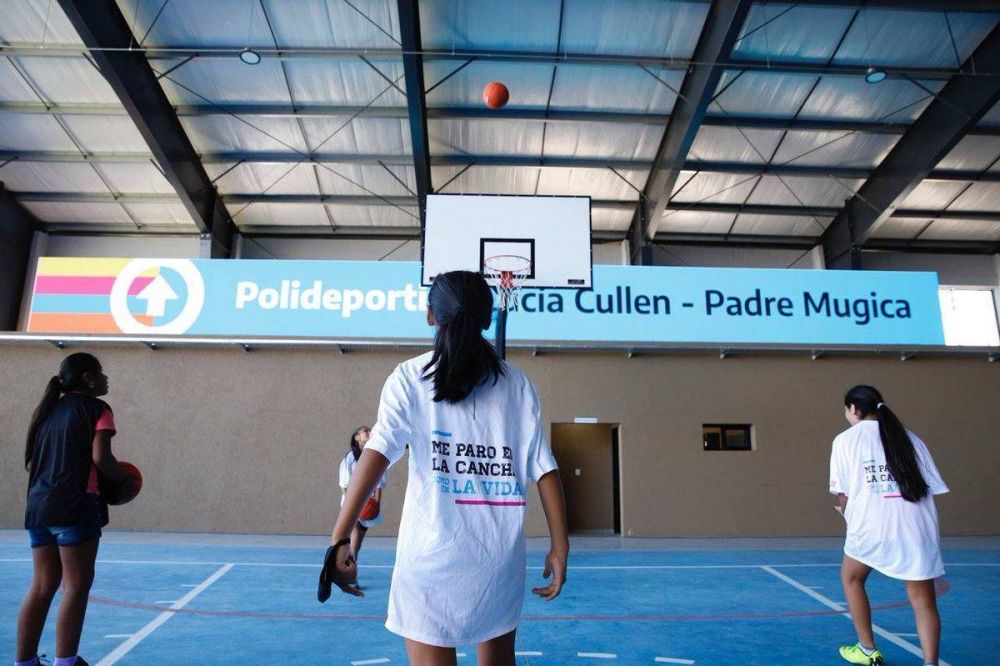 Retiro: Inauguran el primer polideportivo con perspectiva de género en el país