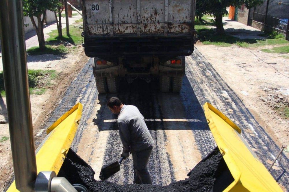 Esteban Echeverría: avanzan las obras de pavimentación