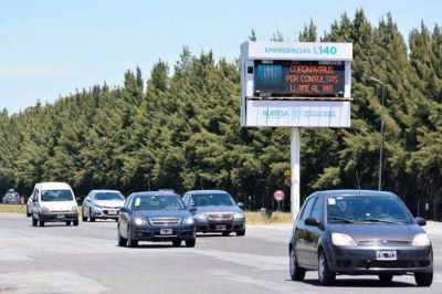 Ruta 2: incesante ingreso de autos a Mar del Plata