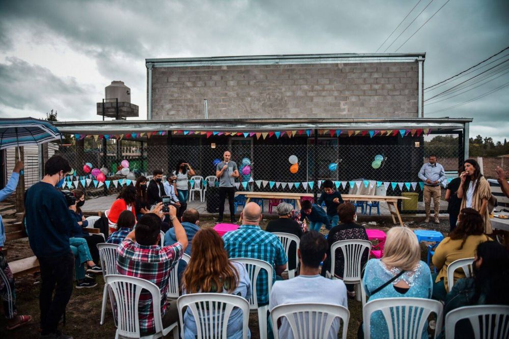 Beto Ramil inauguró un Salón de Usos Múltiples en el barrio Villa Bote de Belén de Escobar