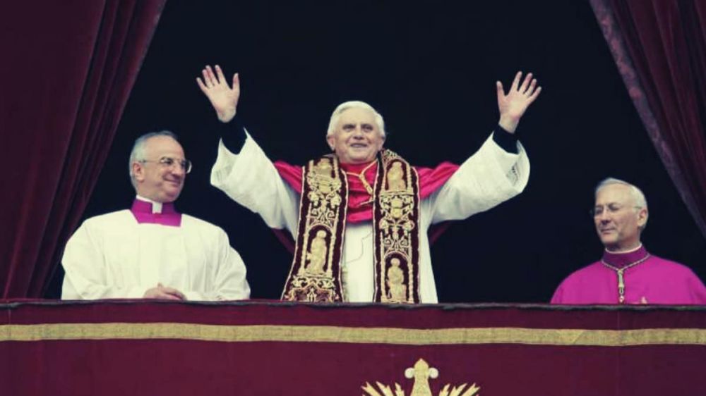 El Vaticano, sobre la carta de Benedicto: Son las palabras de un «humilde trabajador de la viña del Señor»
