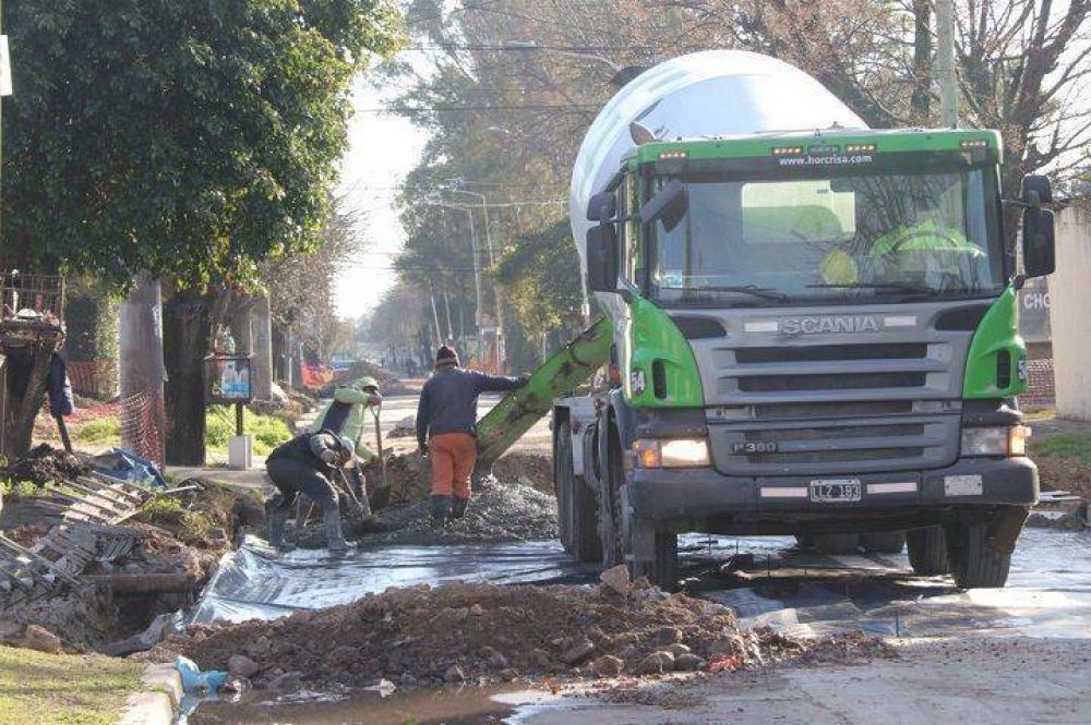 Mor�n | Avanza el plan de bacheo y asfalto