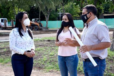 Noe Correa supervis� los avances de obra de la Plaza Gregorio Lemos