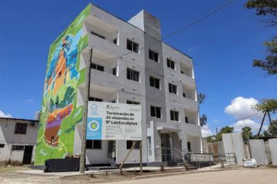 Entregaron cr�ditos hipotecarios y viviendas en Quilmes