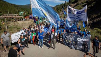 La corriente federal rechazó el incidente con dirigentes sindicales y sociales en Lago Escondido