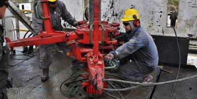 En medio de una tensa paritaria de la actividad, los empresarios salen a instalar que los petroleros ganan al menos 300 mil pesos por mes