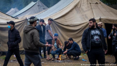 Francisco dona 50.000 euros a refugiados en la frontera lituana