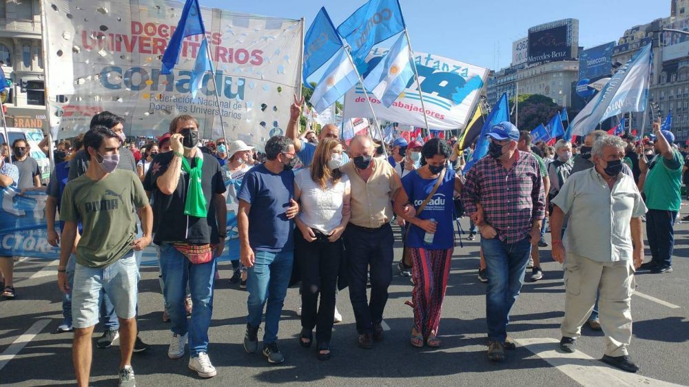 Yasky insisti� en judicializar la deuda del macrismo y pidi� �que no quede impune el responsable de haber llevado al pa�s a esta situaci�n�