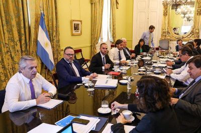FMI, tarifas e inflaci�n, los temas de la primera reuni�n de gabinete del a�o