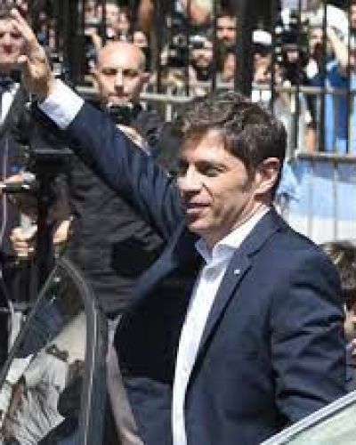 El gobernador y su librito: Kicillof reivindica su gesti�n y relanza su plan 2027