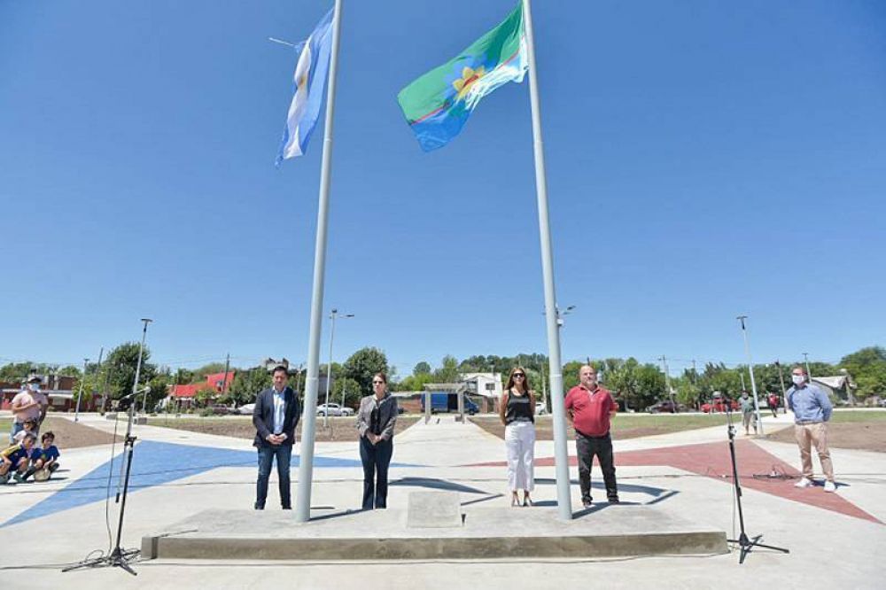 Nardini y Cantero inauguraron la Plaza 17 de Agosto, en Guernica