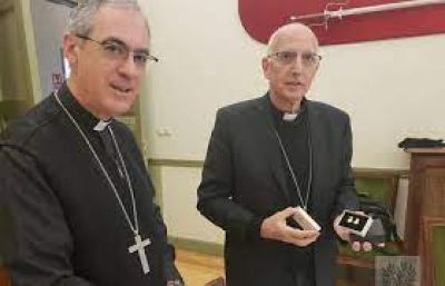 El obispo castrense visitó a su par español