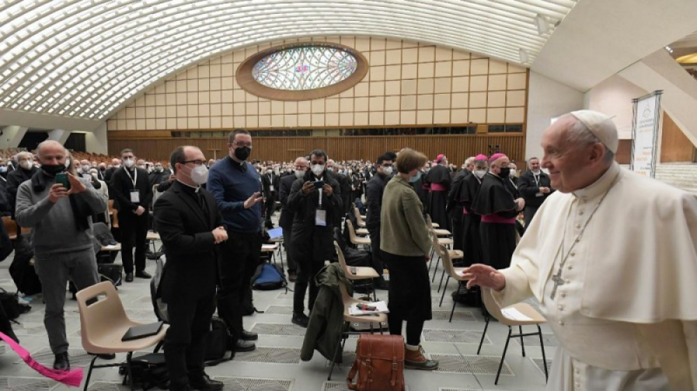 El Papa defendi� el celibato pero advirti� que sin amigos ni oraci�n 