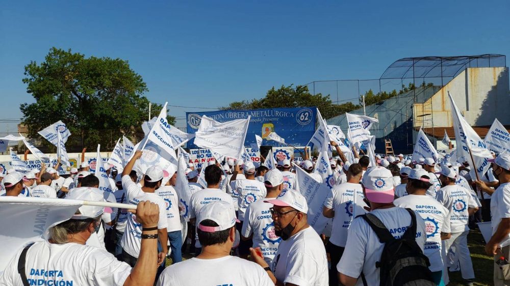 Daporta present� a sus candidatos y asegur� que es un momento �bisagra� en el que �se viene el verdadero recambio generacional� en la UOM Avellaneda