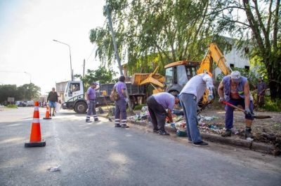 Operativo de limpieza, erradicaci�n de basurales y controles de transportes de alimentos en Ezpeleta