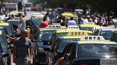 Polémica: un sector de taxistas marplatenses, a favor de la llegada de Uber