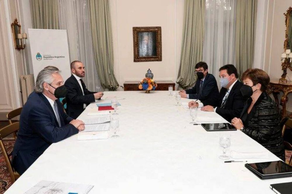 Se acerca el acuerdo con el FMI: cae la brecha y se vienen meses de alta inflaci�n en d�lares