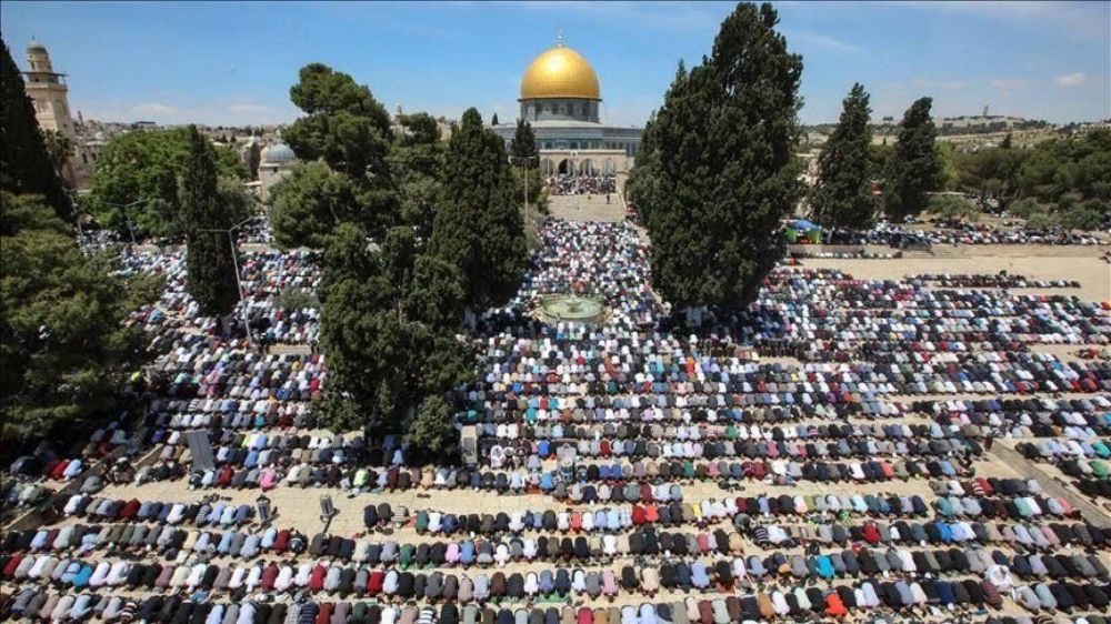 Ms de 65 mil fieles realizaron la oracin del viernes en la Mezquita Al-Aqsa