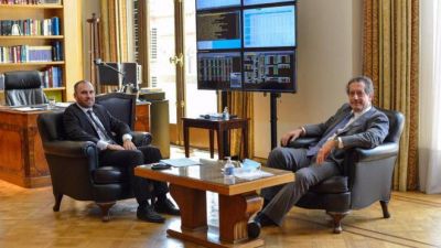 El Banco Central se comprometi� con el FMI a soltar el d�lar para que acompa�e la inflaci�n