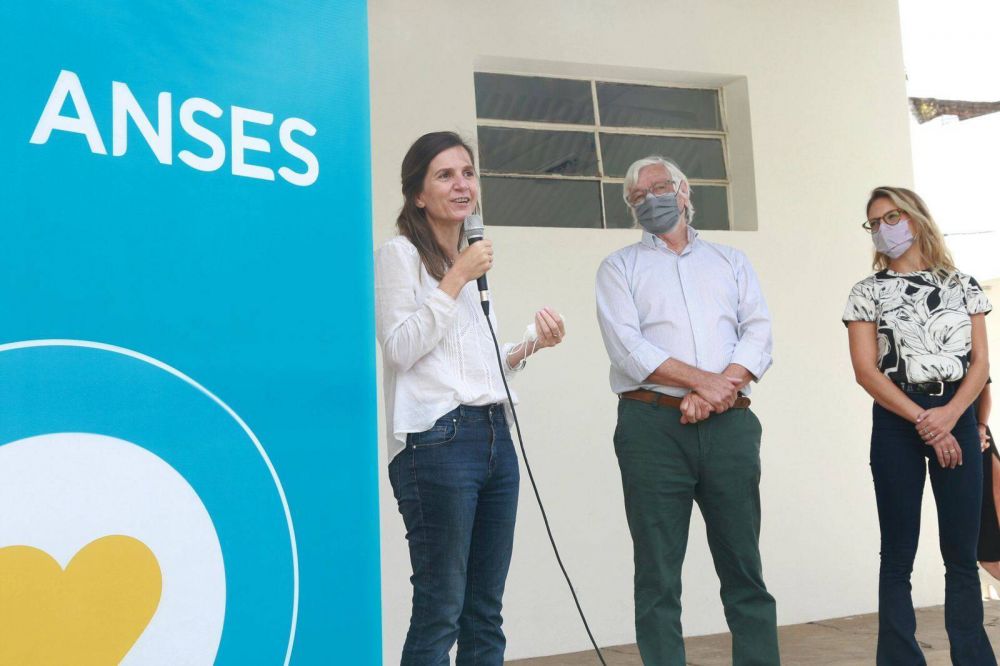 Raverta inaugur� nuevas oficinas de Anses en Tres Lomas y Florentino Ameghino