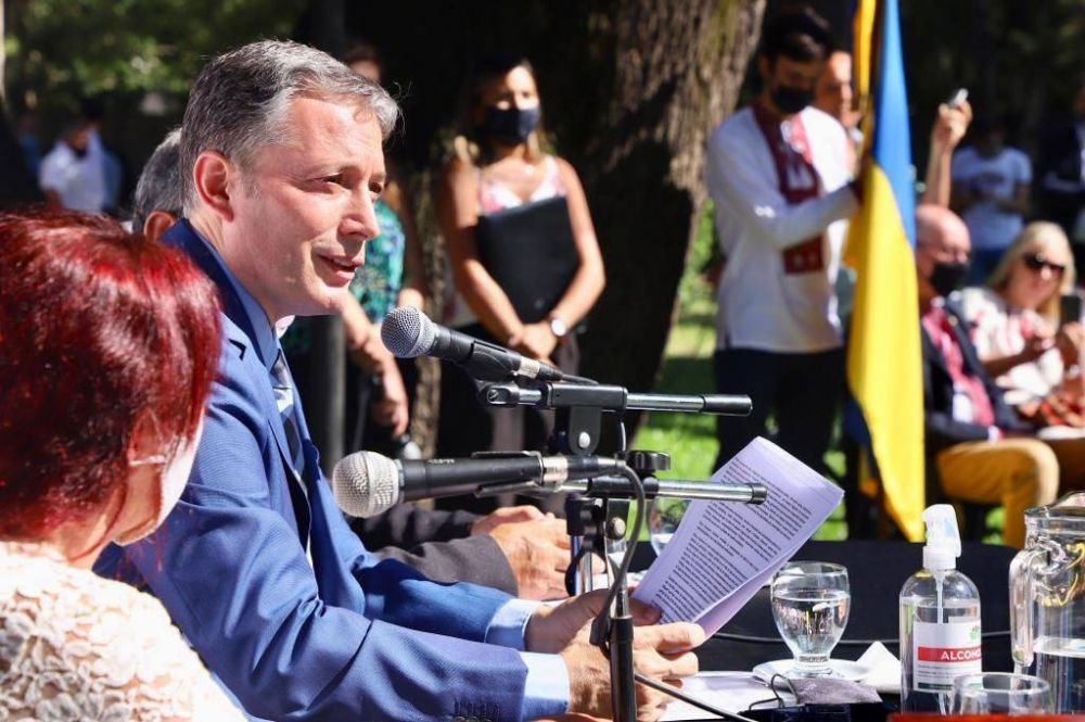 Fernando Gray: �La desigualdad y la injusticia entre los pueblos solo puede traer conflicto, sufrimiento y violencia