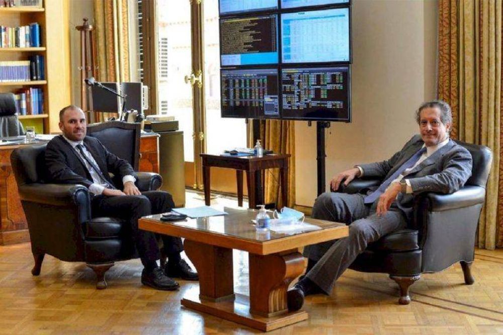 Divisas frescas y no al ajuste, ejes de la defensa de Guzm�n