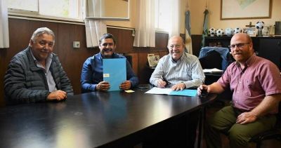 El municipio y Vialidad Nacional firmaron los convenios específicos por la obra de pavimentación en Santa Clara del Mar y Camet Norte