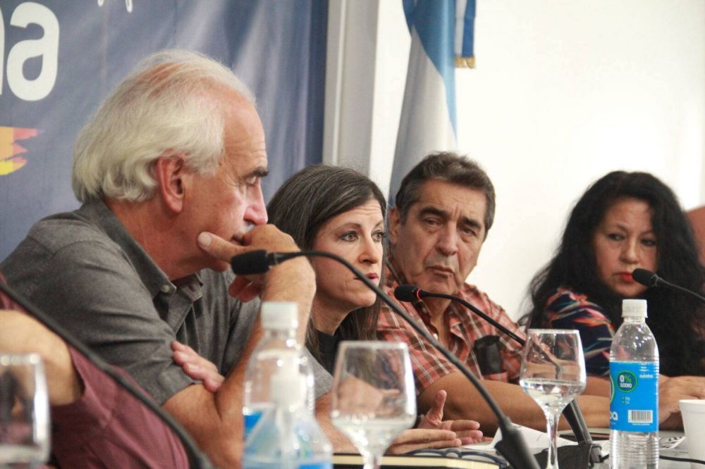 La CTA-A- marcha contra el acuerdo con el FMI con adhesin de referentes polticos como Fernanda Vallejos y Claudio Lozano