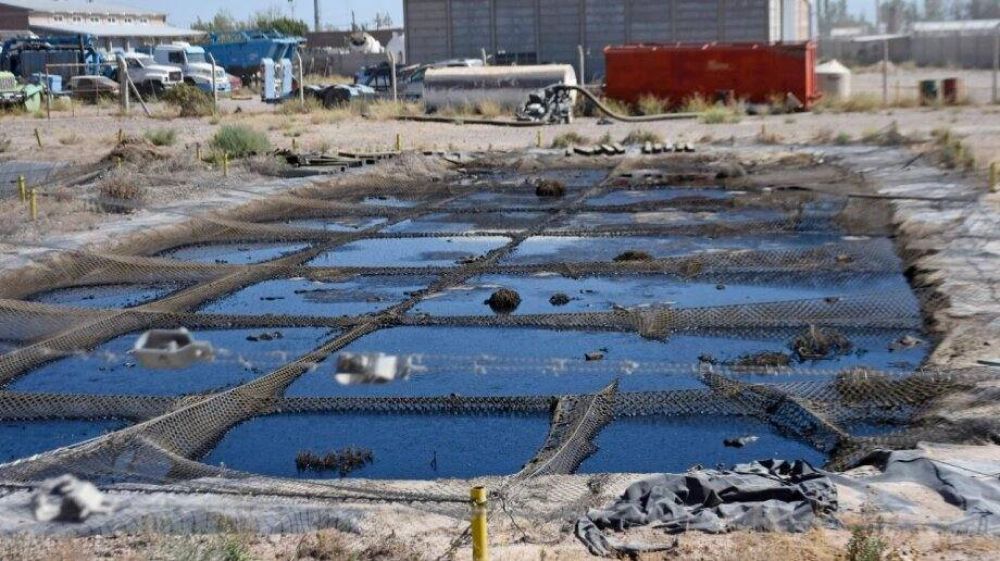 Empresarios acusados de contaminación con residuos petroleros en Neuquén
