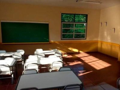 El IPRODHA terminó las refacciones de 52 escuelas de la provincia