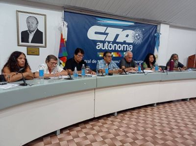 La CTA Autónoma argumentó su abstención frente al acuerdo que subió 45% el Salario Mínimo: «De ningún modo atiende la pérdida en el salario real»