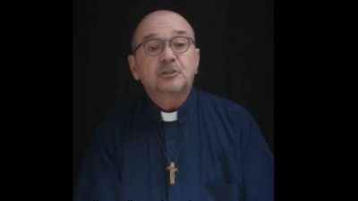 Era un alcoh�lico sin hogar. Hoy es sacerdote y se dedica a los m�s pobres