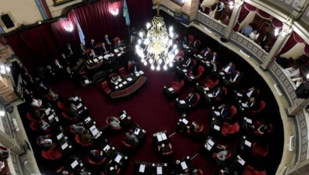 Una sesión, reuniones y ¿acuerdos?: semana clave para el Senado provincial