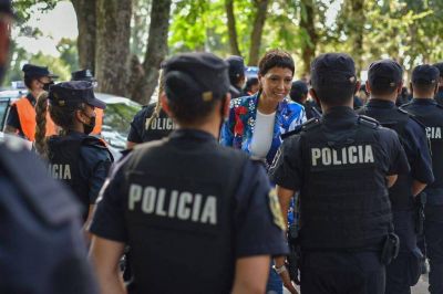  Quilmes sumó 90 nuevos oficiales de la policía formados en la academia local