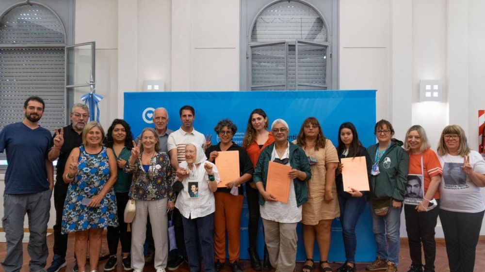 Ituzaing: Se entregaron legajos de vecinos desaparecidos durante la ltima dictadura