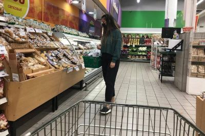 Sentados a la mesa con los que especulan