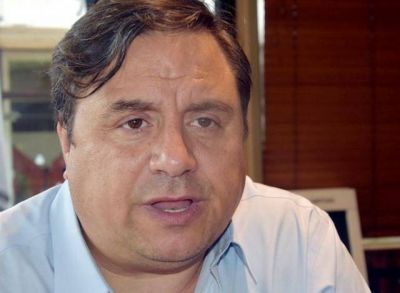 �Los trapitos sucios se arreglan en casa, pero M�ximo y La Campora salieron a ventilarlos�, expres� Rodolfo �Manino� Iriart