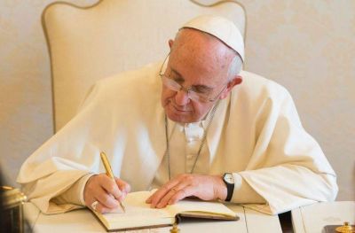 El Papa pide a Obispos de Europa no dejar de ayudar a la poblaci�n de Ucrania
