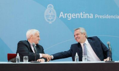 Para Cal�, CFK �se equivoc� en votar en contra del acuerdo con el FMI y �Alberto deber�a seguir� porque le parece �un excelente Presidente�