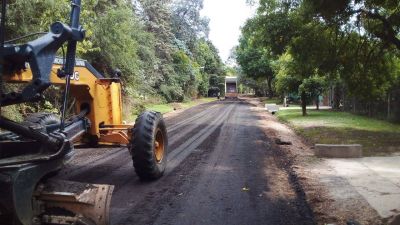 El Municipio ahora avanza con la colocación de asfalto recuperado por San Jorge